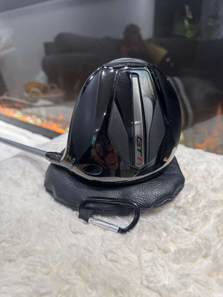 TITLEIST GT1 GOLF DRIVER