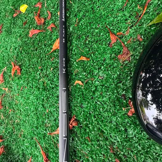 GTS2 TITLEIST GOLF DRIVER 9*