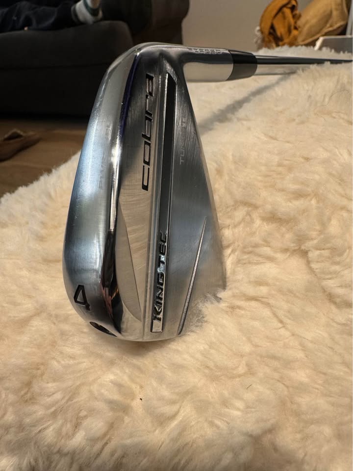 COBRA KING TEC 4 IRON