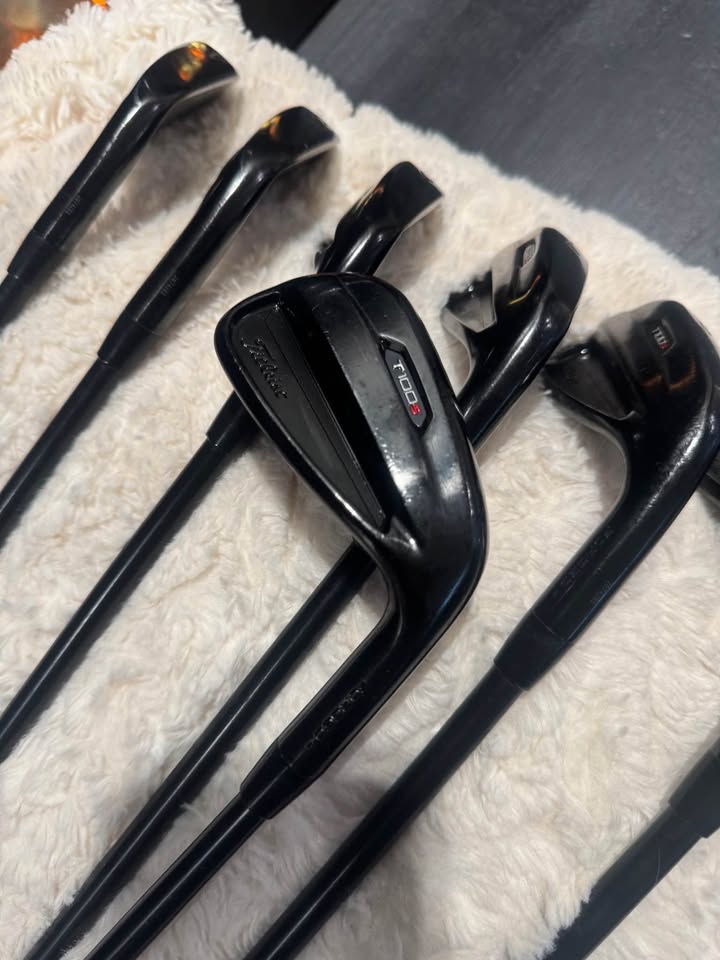 LMTD Titleist T100S Black 4-pw Iron set