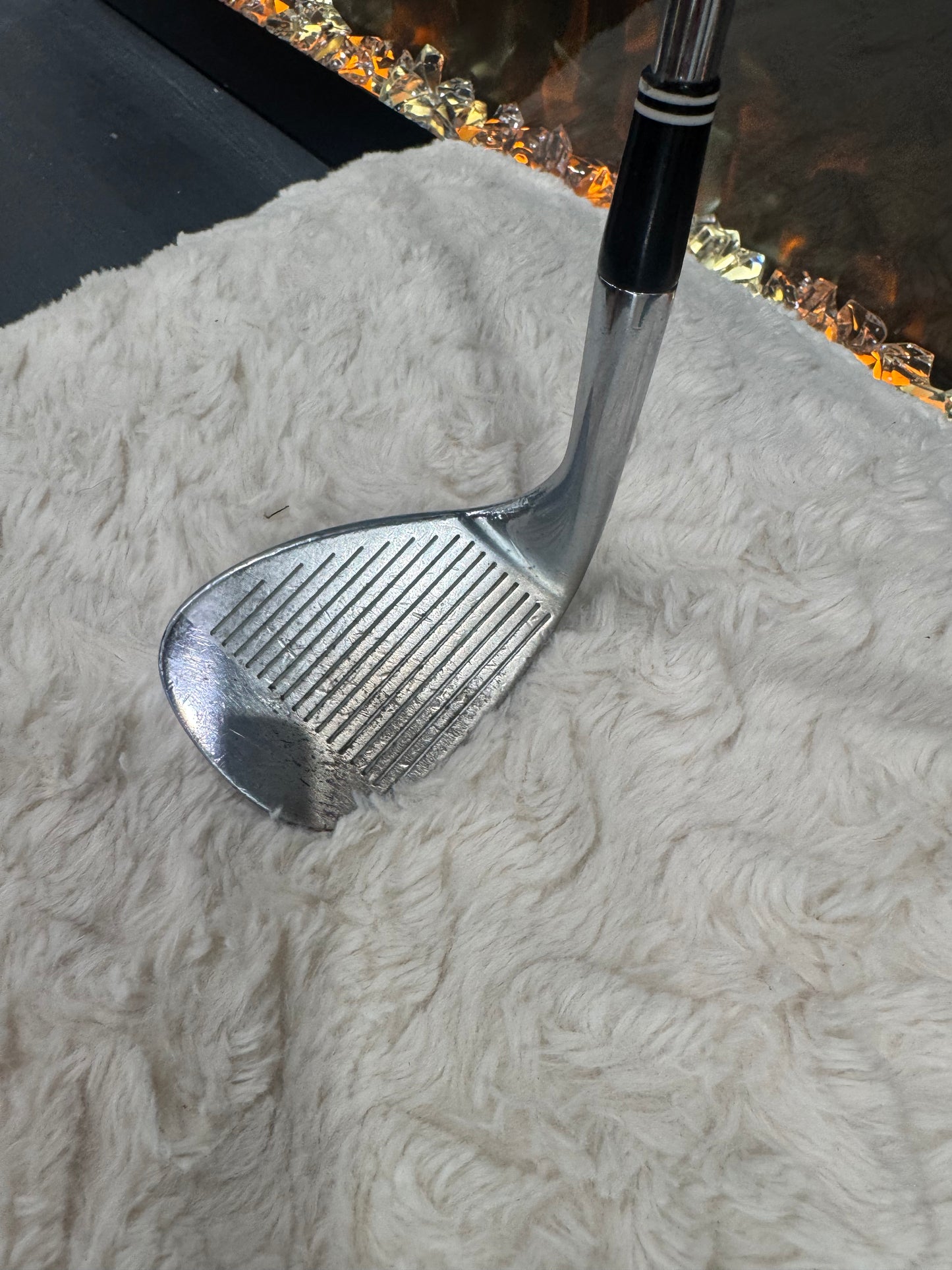 Cleveland tour action, Reg. 588 60° wedge.