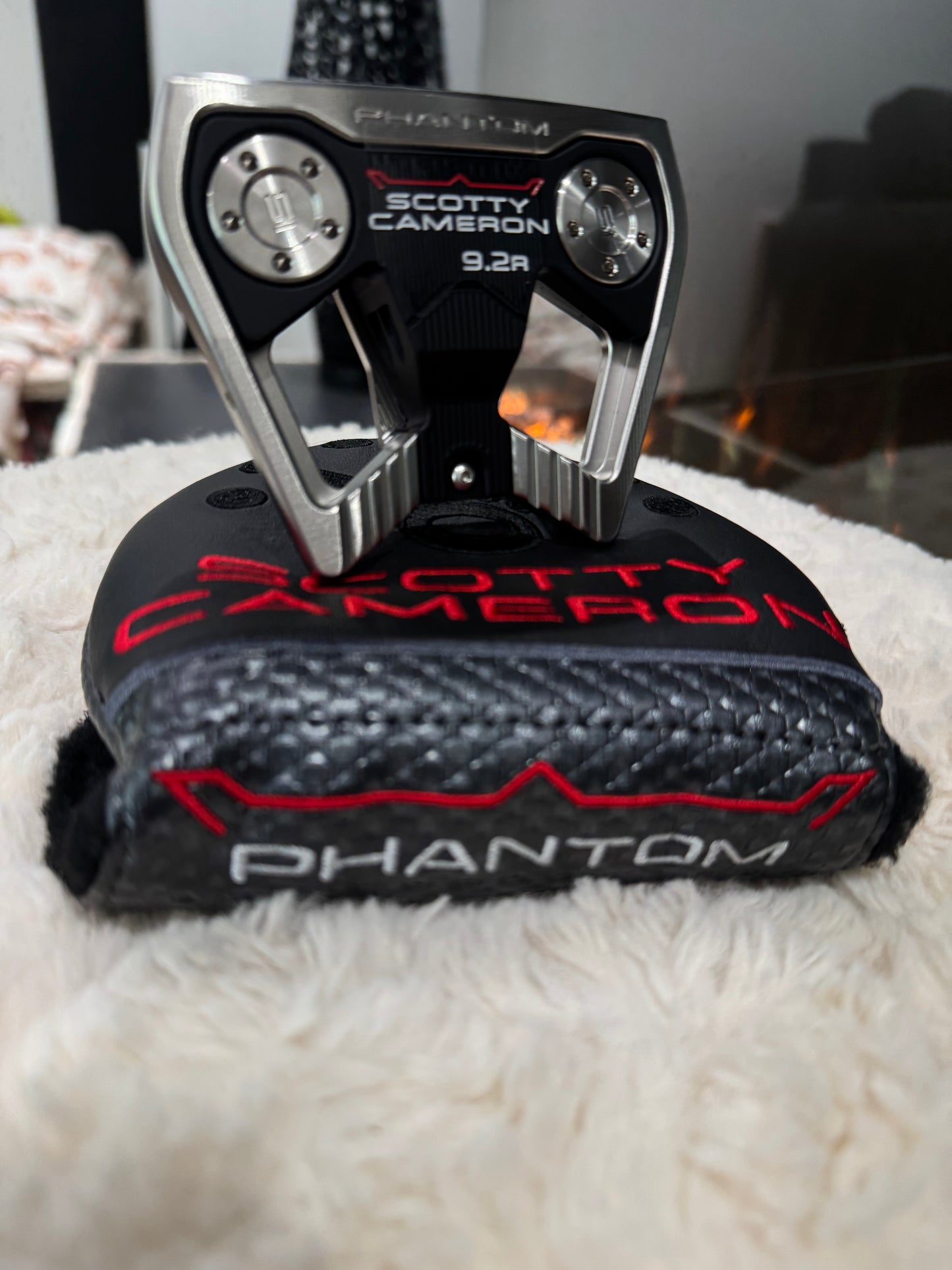 Scotty Cameron Phantom Black 9.2R Putter — With Headcover
