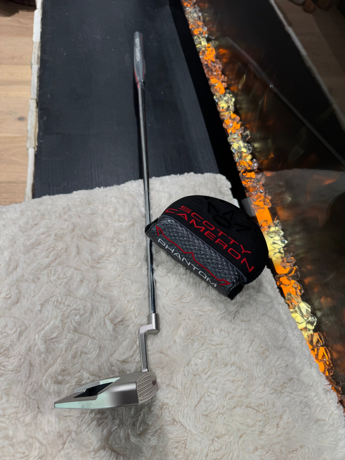 Scotty Cameron Phantom Black 9.2R Putter — With Headcover