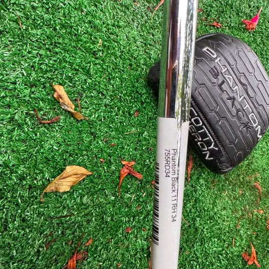 Black Phantom 11 Scotty Golf Putter Limited
