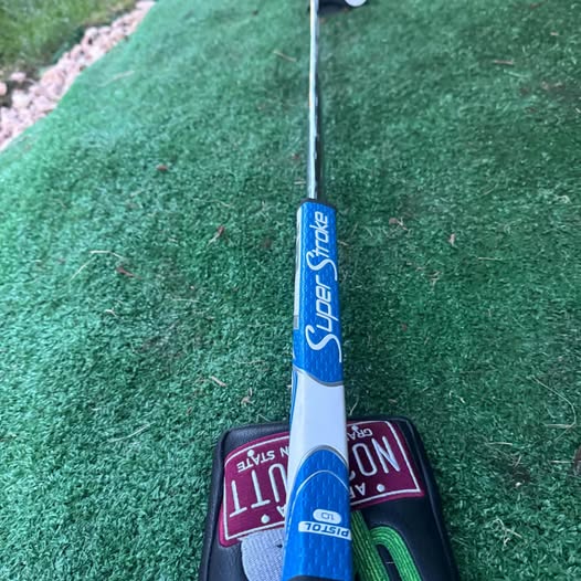 ODYSSEY 2 BALL GOLF PUTTER