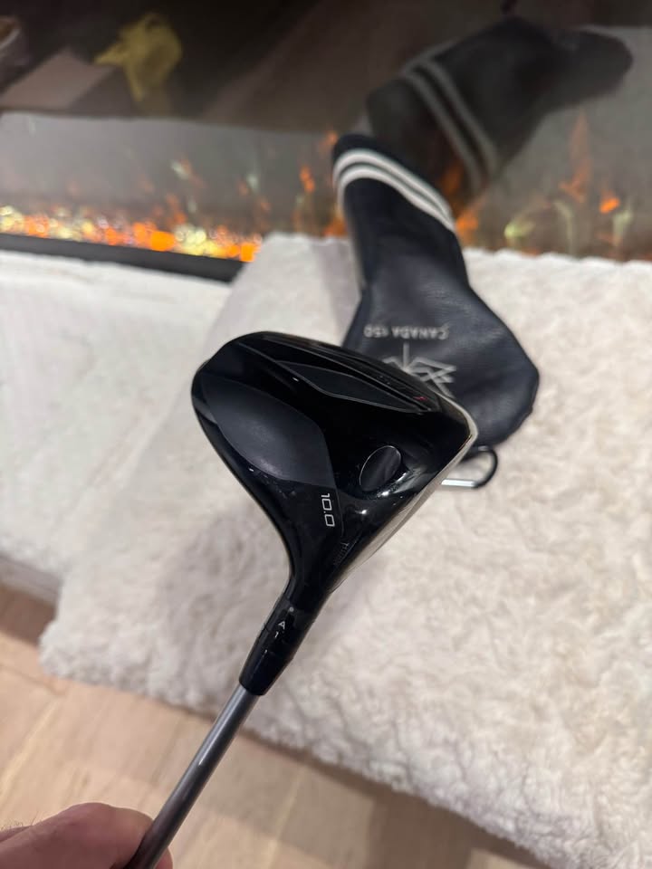 TITLEIST GT1 GOLF DRIVER