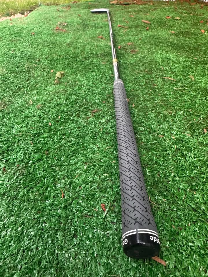 P770 TAYLOR MADE 4 IRON