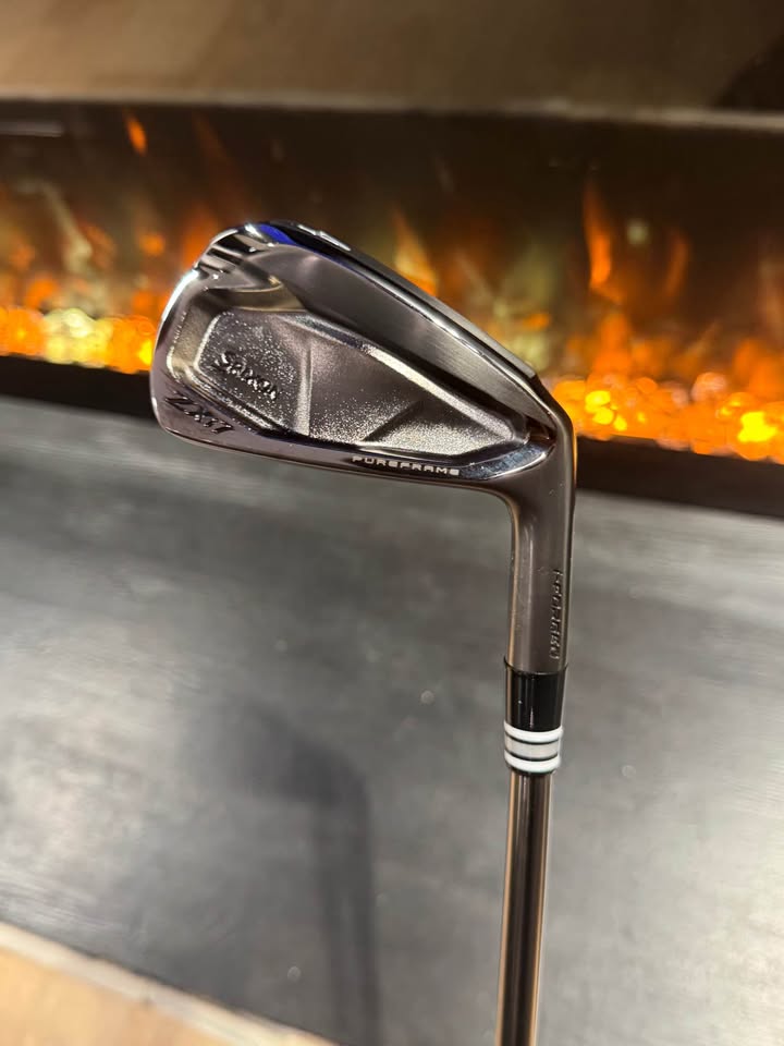 SRIXON ZXI7 FOUR IRON - BLACK CHROME 🕺