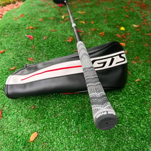GTS2 TITLEIST GOLF DRIVER 9*