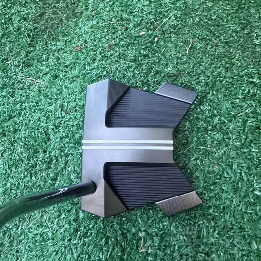 SCOTTY CAMERON BLACK