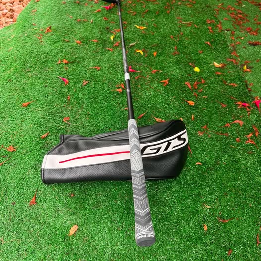 GTS2 TITLEIST GOLF DRIVER 9*