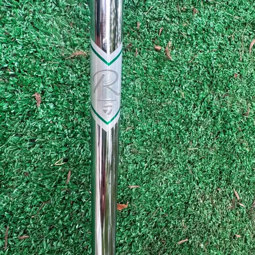 Taylor made TP reserve Fang Mallet golf putter