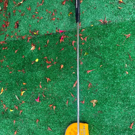SCOTTY CAMERON 9.5 GOLF PUTTER