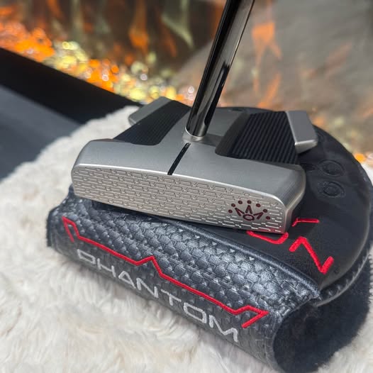 SCOTTY CAMERON 11r OC GOLF PUTTER
