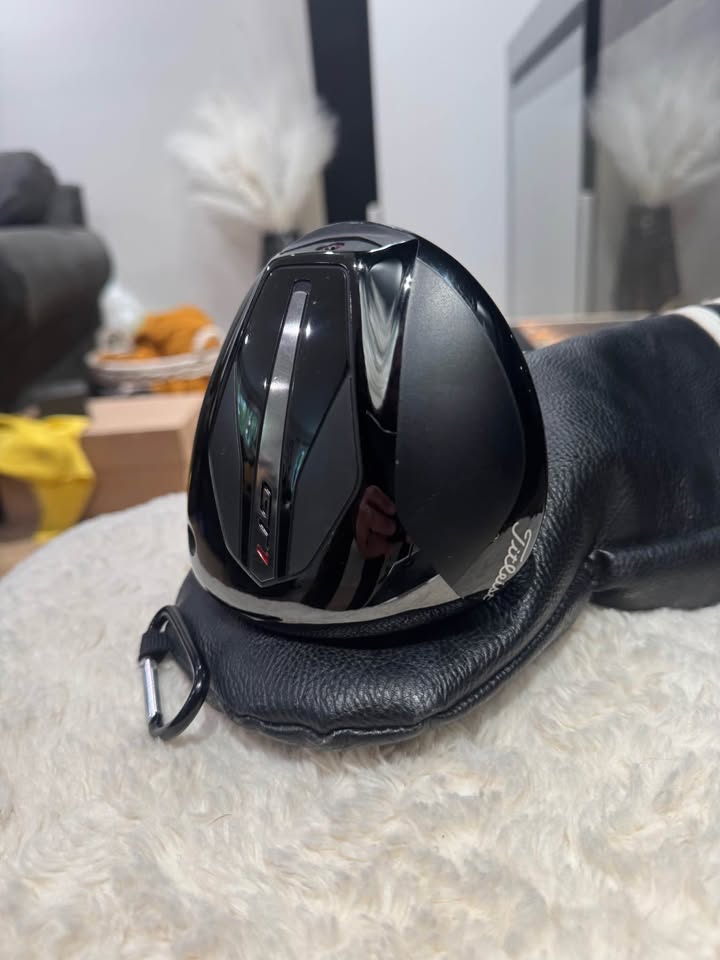 TITLEIST GT1 GOLF DRIVER