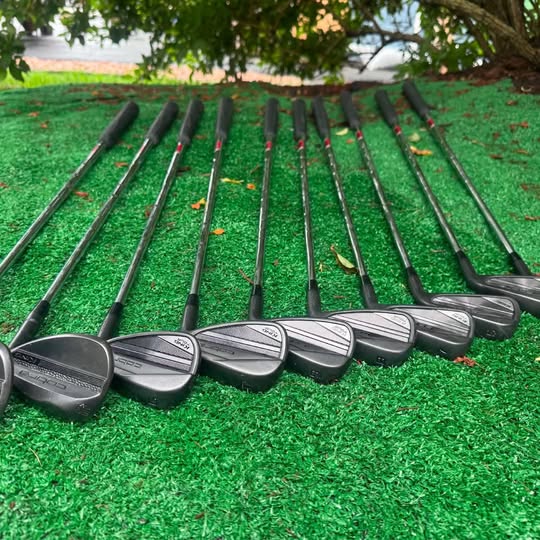 COBRA KING TEC GOLF IRON SET - 4-PW/GW 56/60