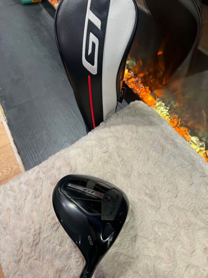 TITLEIST GT3 GOLF DRIVER