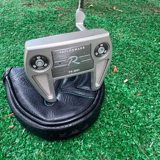 Taylor made TP reserve Fang Mallet golf putter