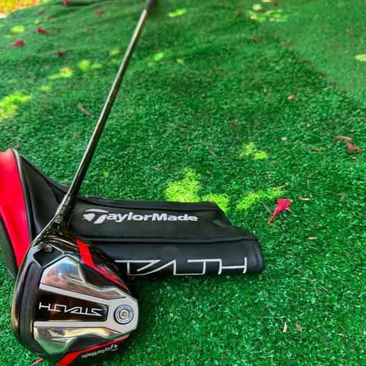 TAYLOR MADE STEALTH PLUS 3 wood golf fairway
