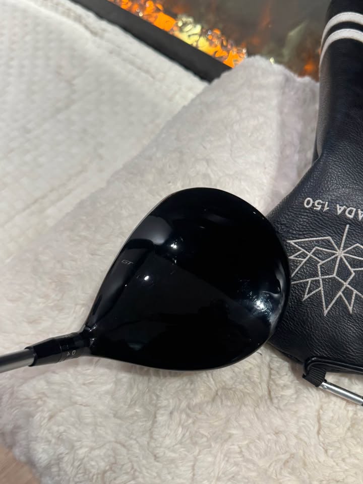 TITLEIST GT1 GOLF DRIVER