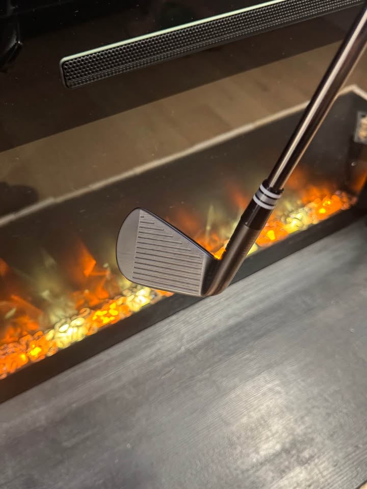 SRIXON ZXI7 FOUR IRON - BLACK CHROME 🕺