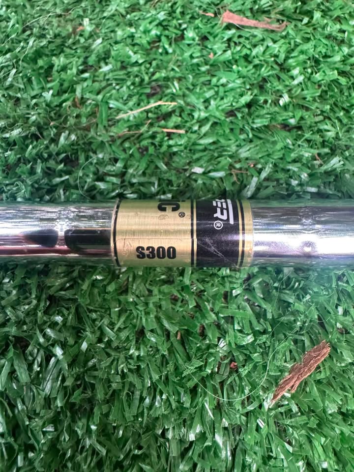 P770 TAYLOR MADE 4 IRON