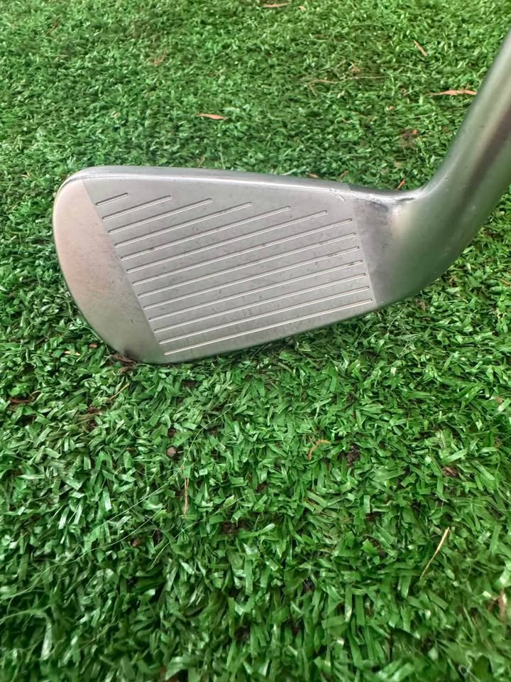 P770 TAYLOR MADE 4 IRON