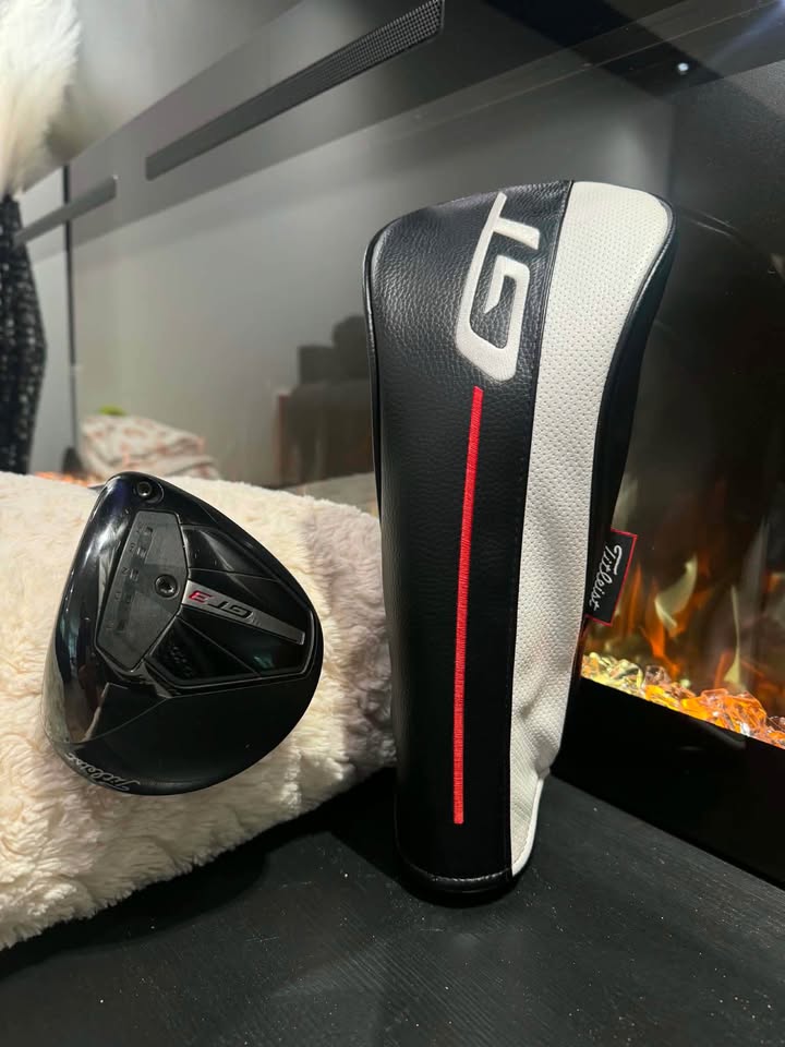 TITLEIST GT3 GOLF DRIVER