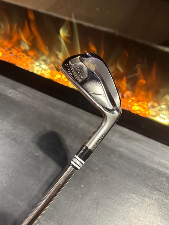 SRIXON ZXI7 FOUR IRON - BLACK CHROME 🕺